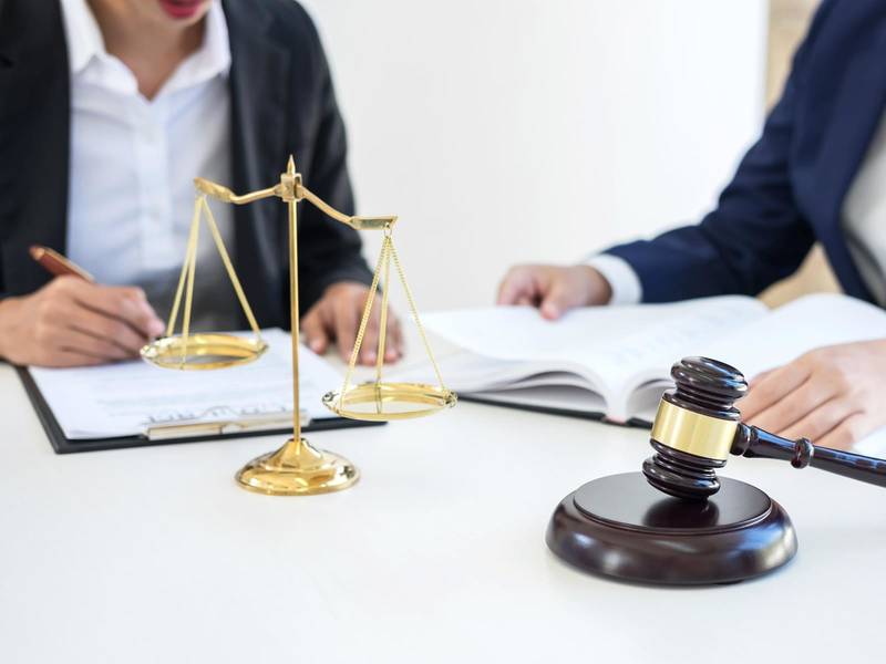上海合同纠纷律师：签合同，这些要点需铭记