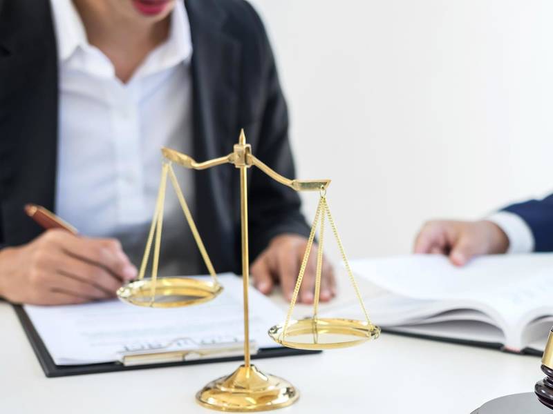 上海合同律师：签合同违约金上限之深度剖析